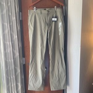 Eddie Bauer Green Chinos Comfortable Fit MR TAKEOFF SLATGREEN